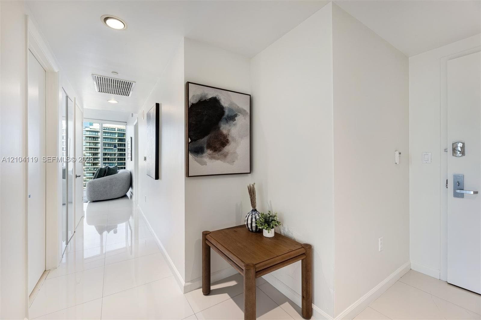 Icon Brickell III · #4804 in Miami - Photo 9