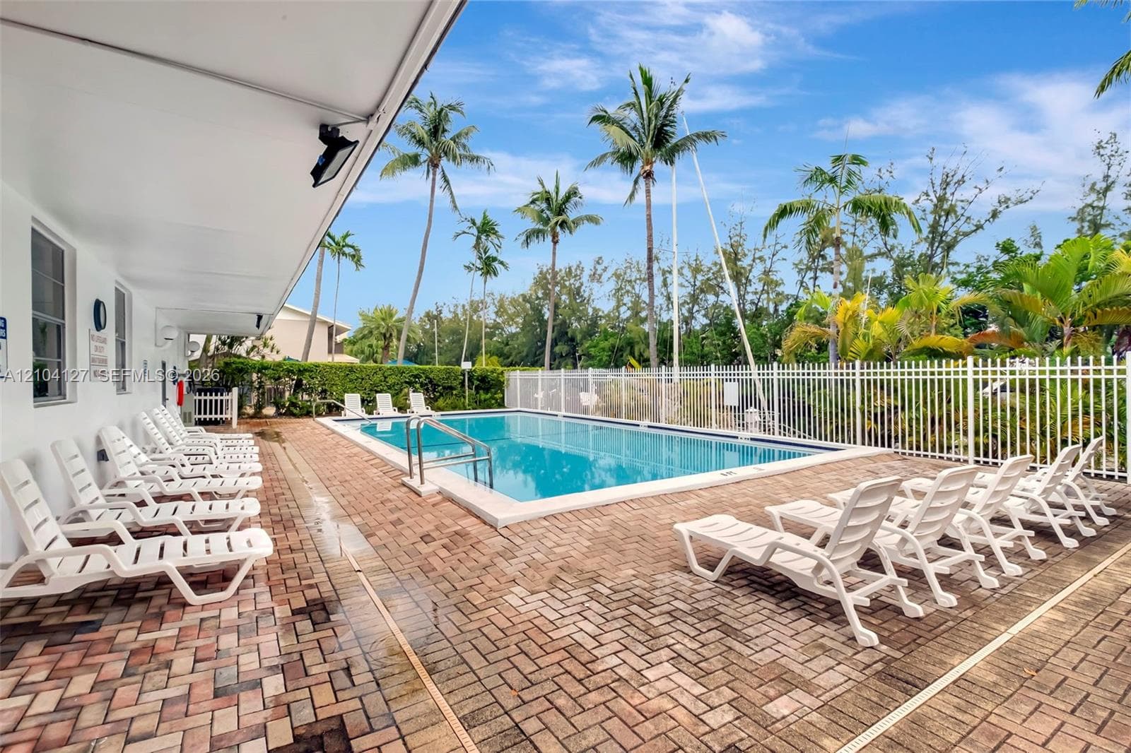 WHITE HOUSE · #205 in North Miami Beach - Photo 23