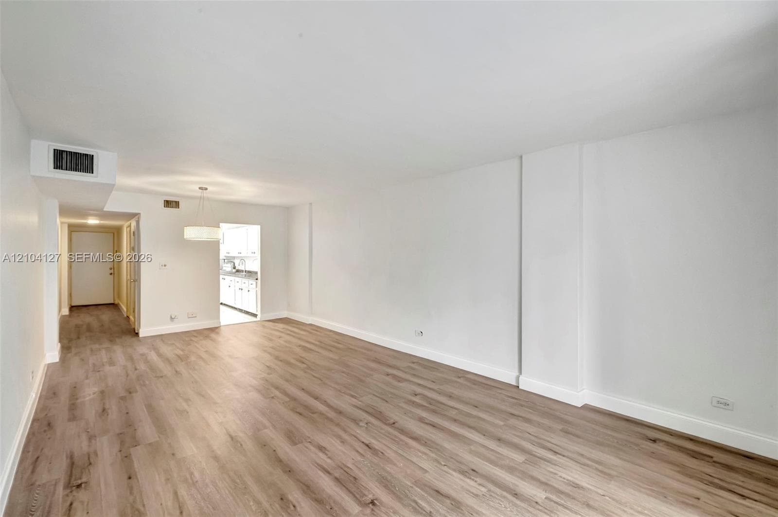 WHITE HOUSE · #205 in North Miami Beach - Photo 7