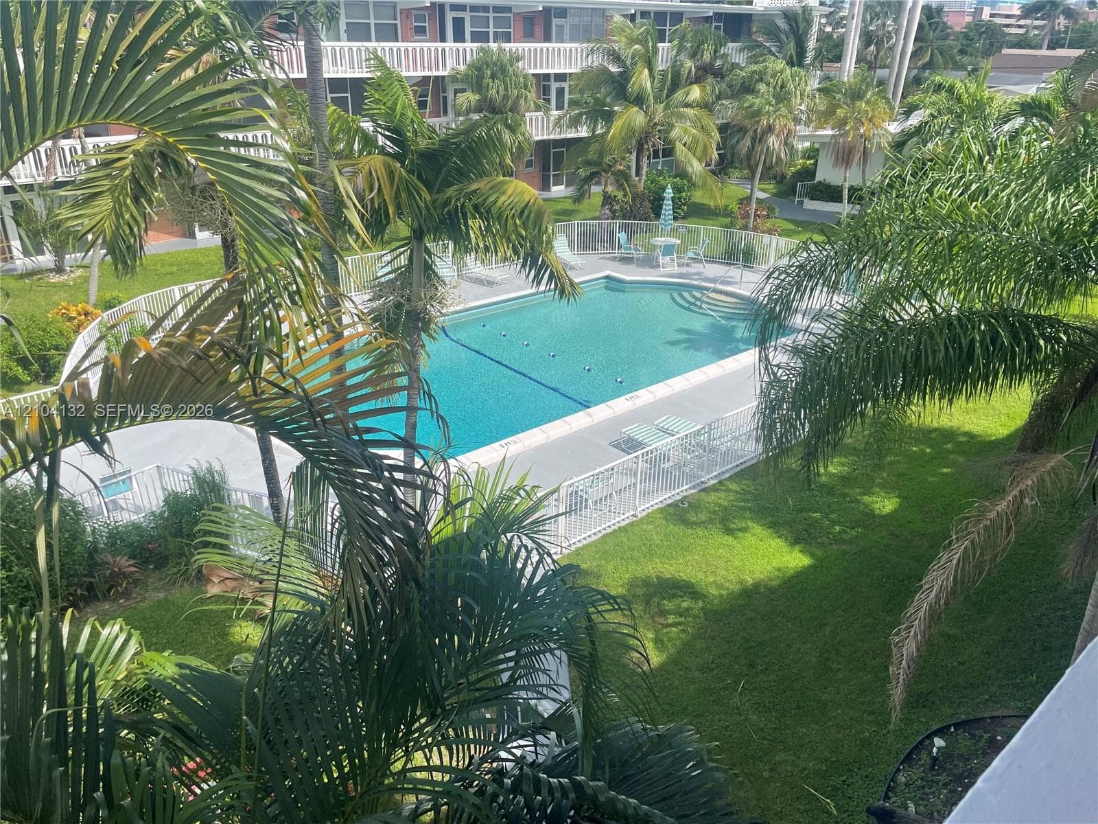 Eldorado Condo · #24C in Hallandale Beach - Photo 1