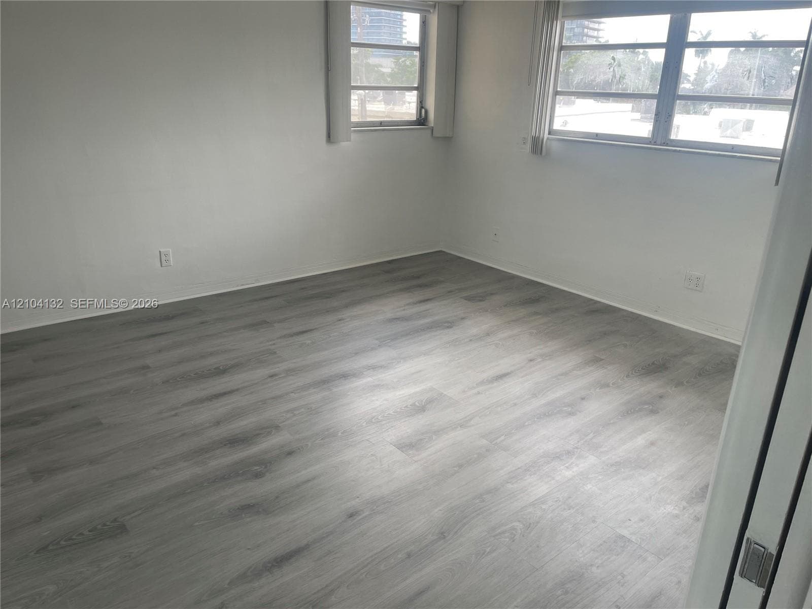 Eldorado Condo · #24C in Hallandale Beach - Photo 11