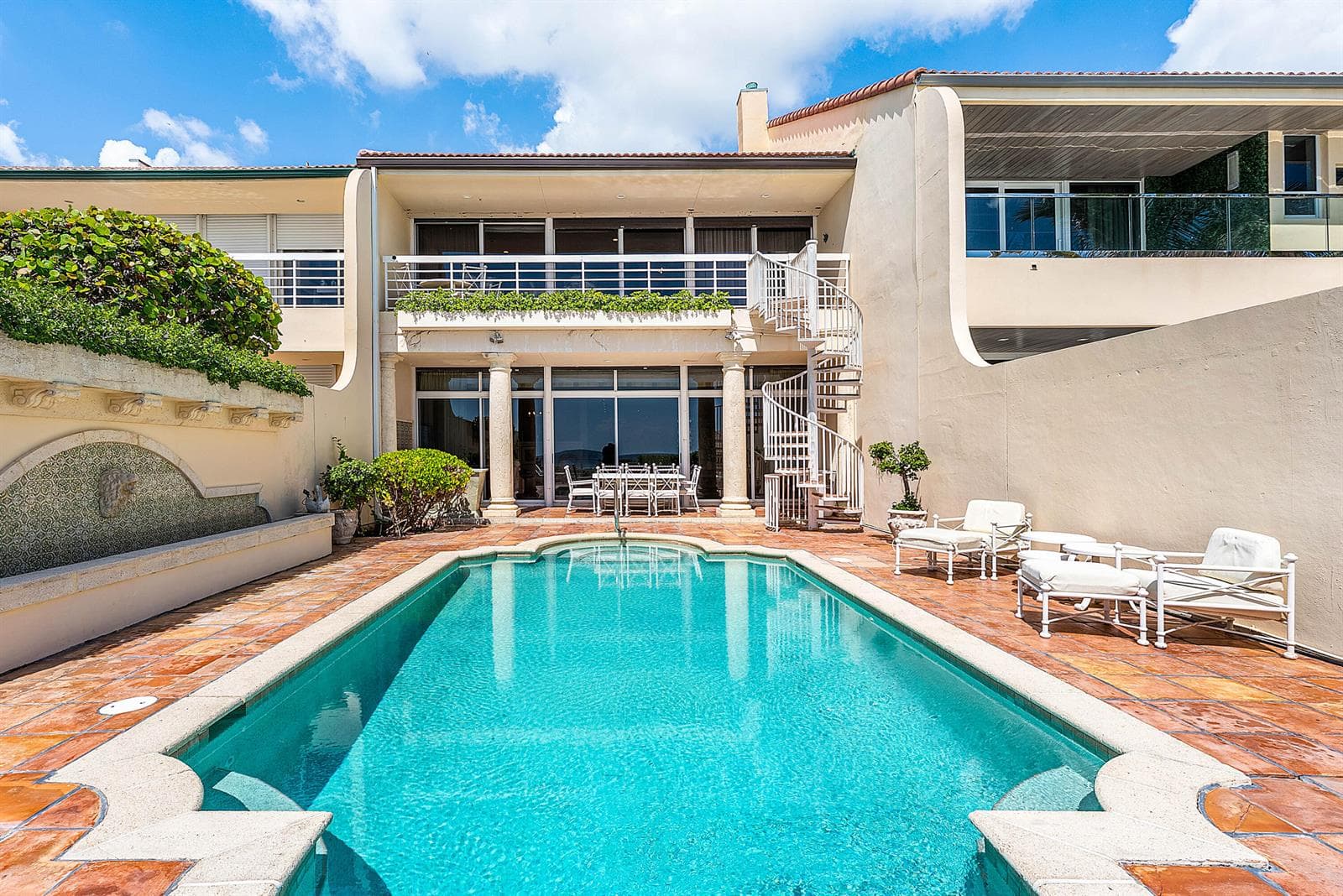 058-13SloansCurveDrive-PalmBeach-FL-3348