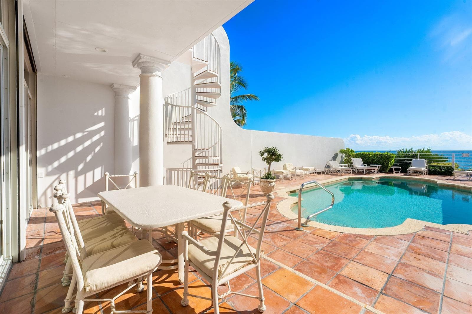 008-13SloansCurveDrive-PalmBeach-FL-3348