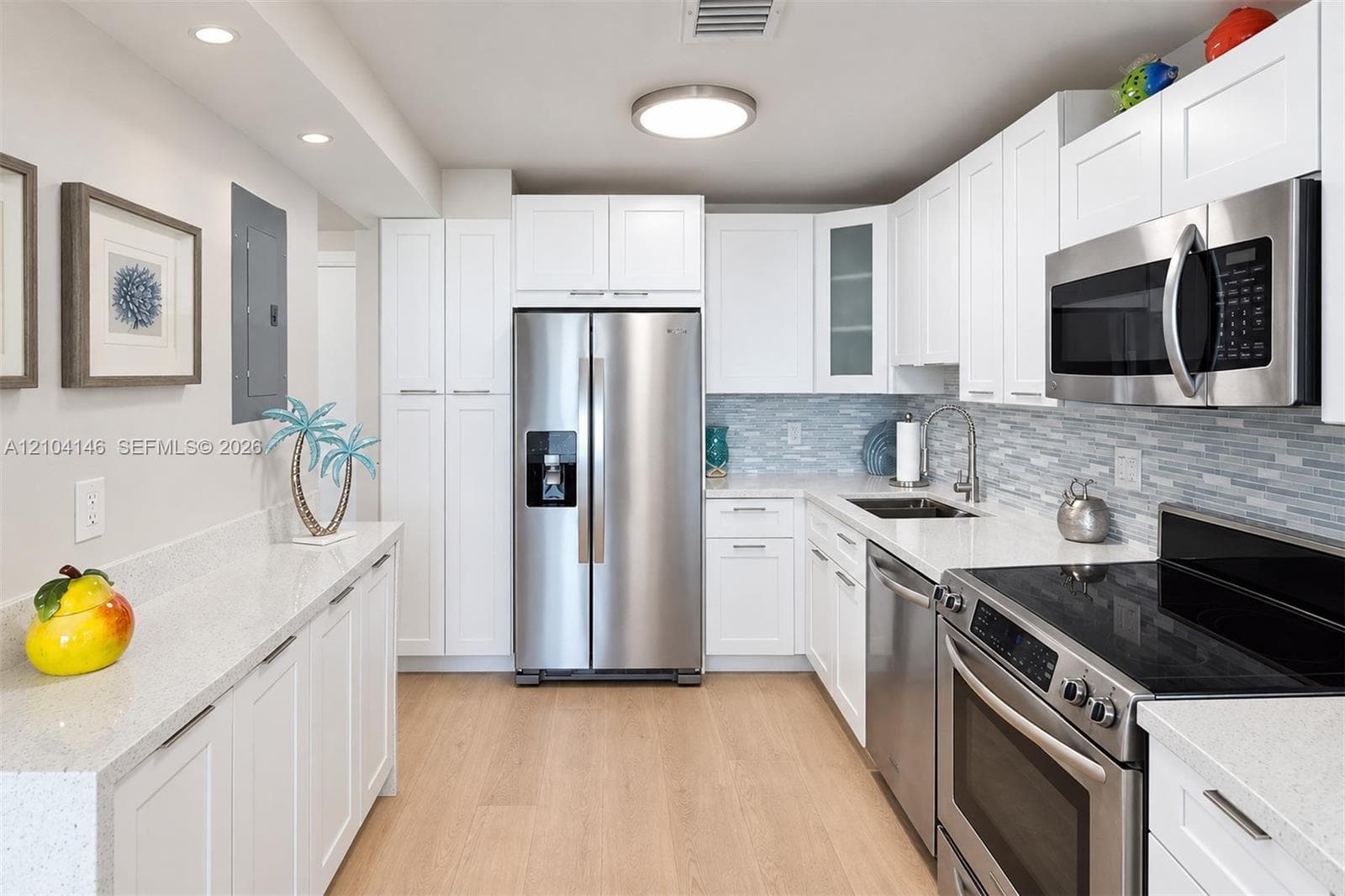CATANIA CONDO · #1604 in Hollywood - Photo 15