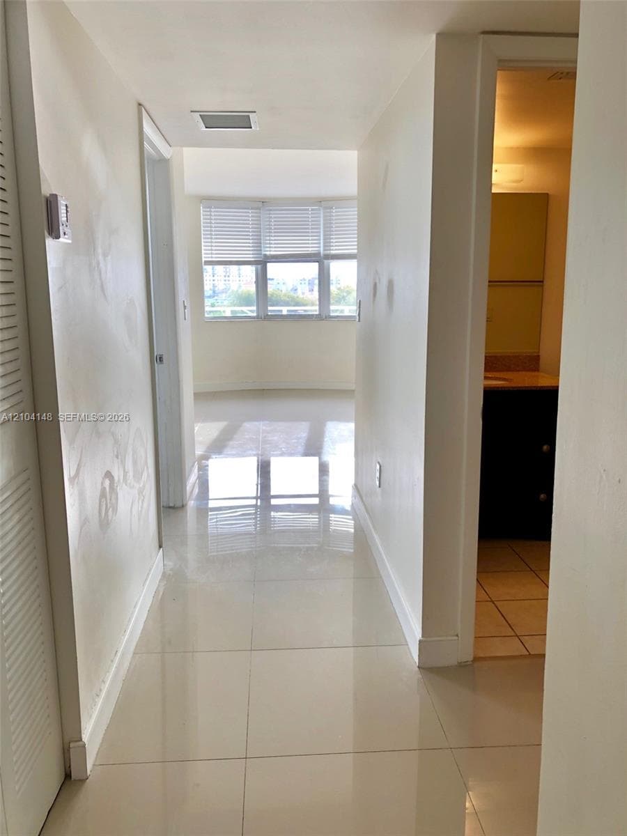 SAN LORENZO CONDO · #408 in Miami - Photo 8