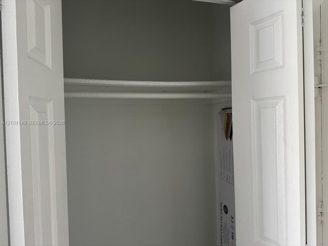 YOLANDA VILLAS CONDO · #410W in Miami - Photo 14