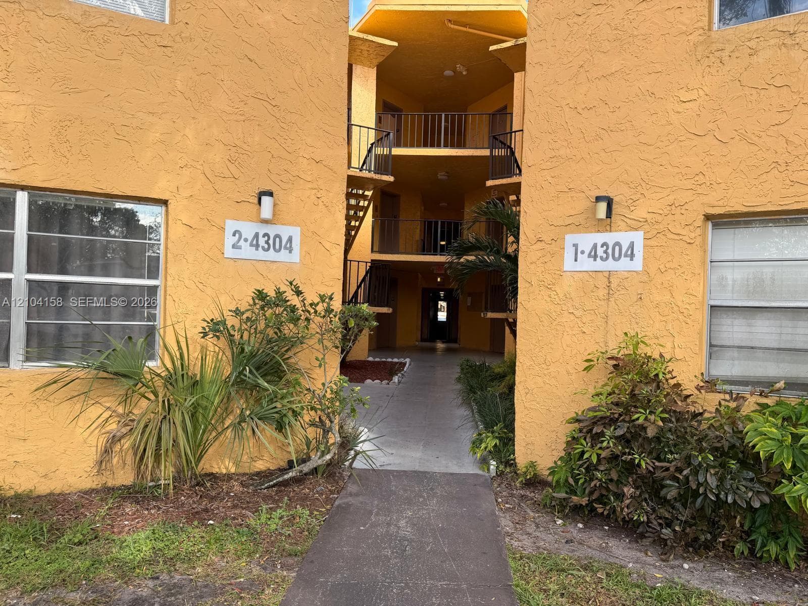 HERITAGE CIRCLE CONDO · #2-1C in Deerfield Beach - Photo 10