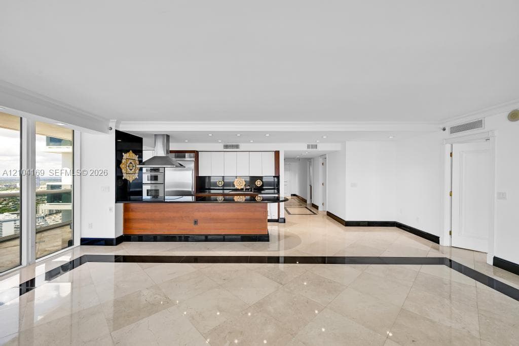 BEACH CLUB CONDO 1 · #LP4204 in Hallandale Beach - Photo 12
