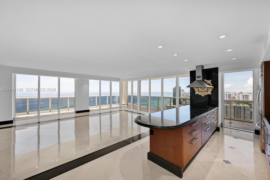 BEACH CLUB CONDO 1 · #LP4204 in Hallandale Beach - Photo 7