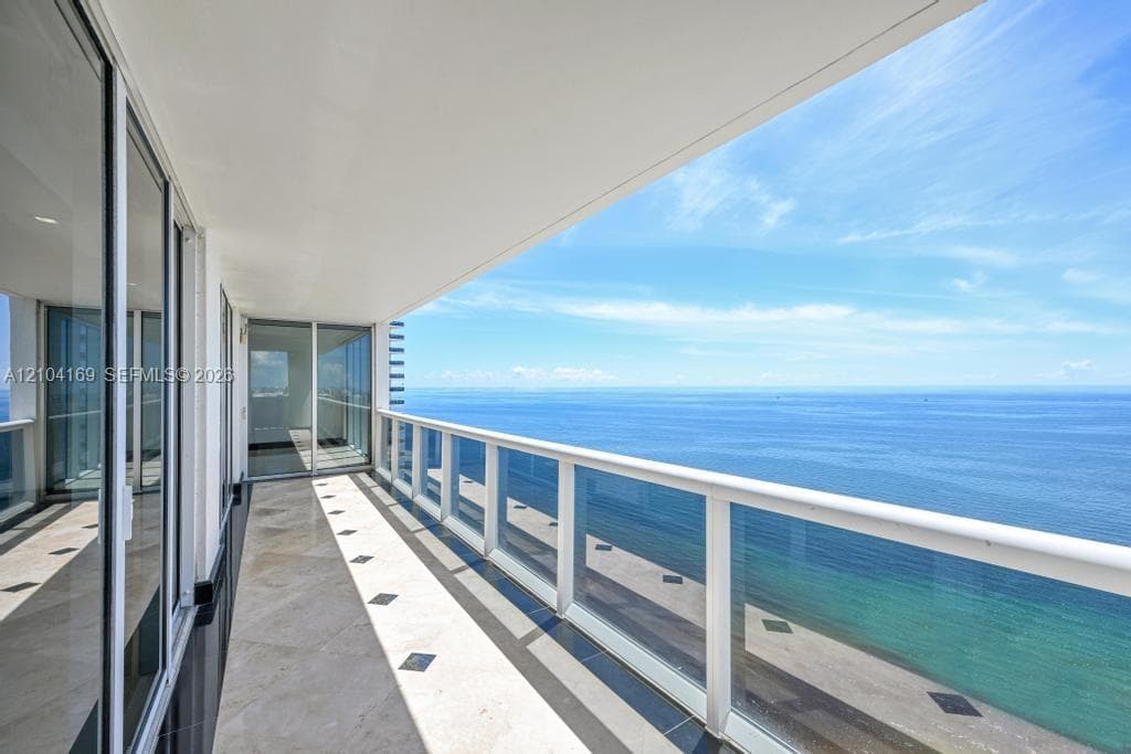 BEACH CLUB CONDO 1 · #LP4204 in Hallandale Beach - Photo 3
