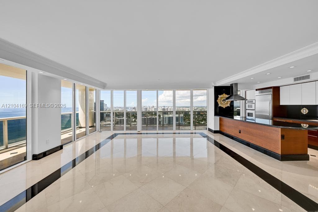 BEACH CLUB CONDO 1 · #LP4204 in Hallandale Beach - Photo 9