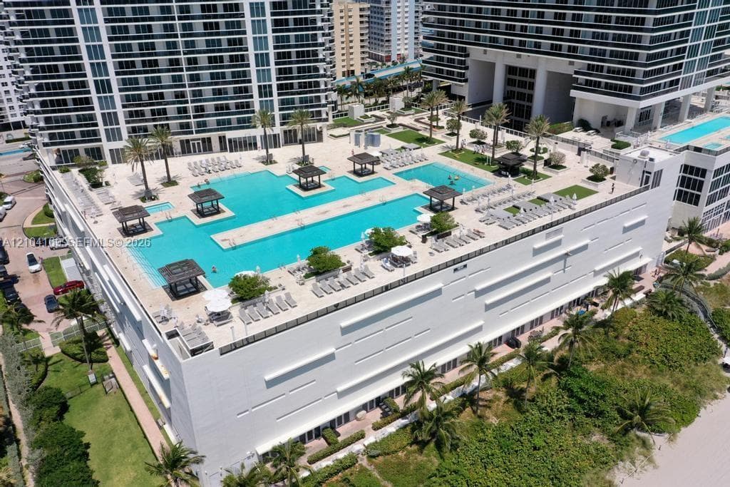 BEACH CLUB CONDO 1 · #LP4204 in Hallandale Beach - Photo 41