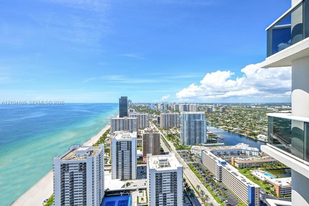 BEACH CLUB CONDO 1 · #LP4204 in Hallandale Beach - Photo 4