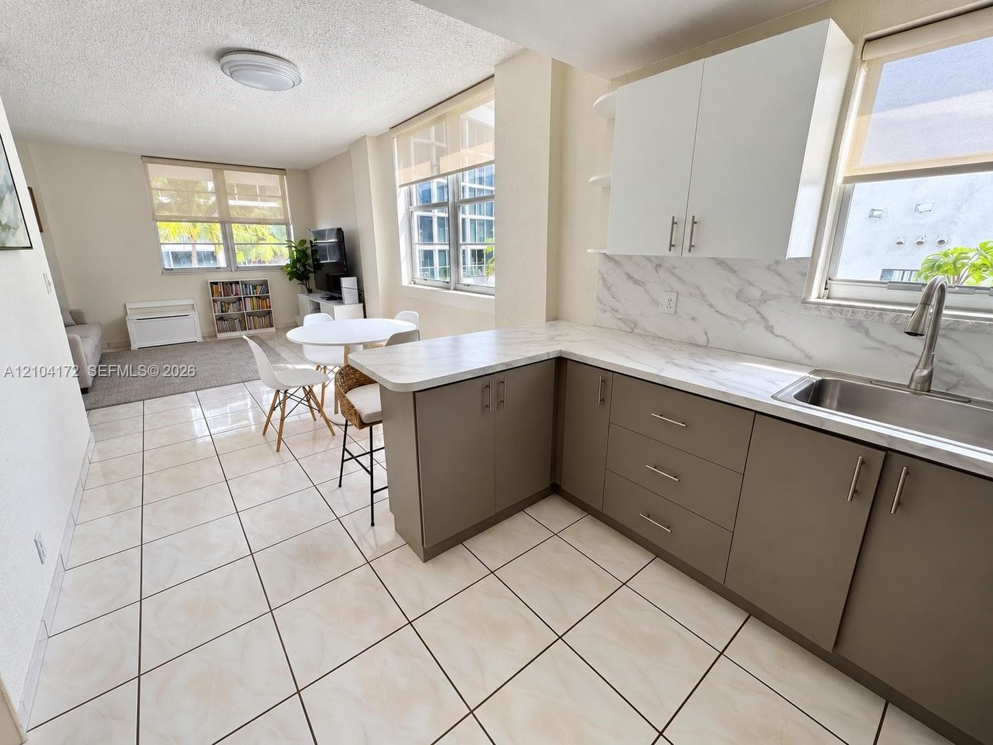 CLEARVIEW TOWERS CONDO · #410 in Miami Beach - Photo 12