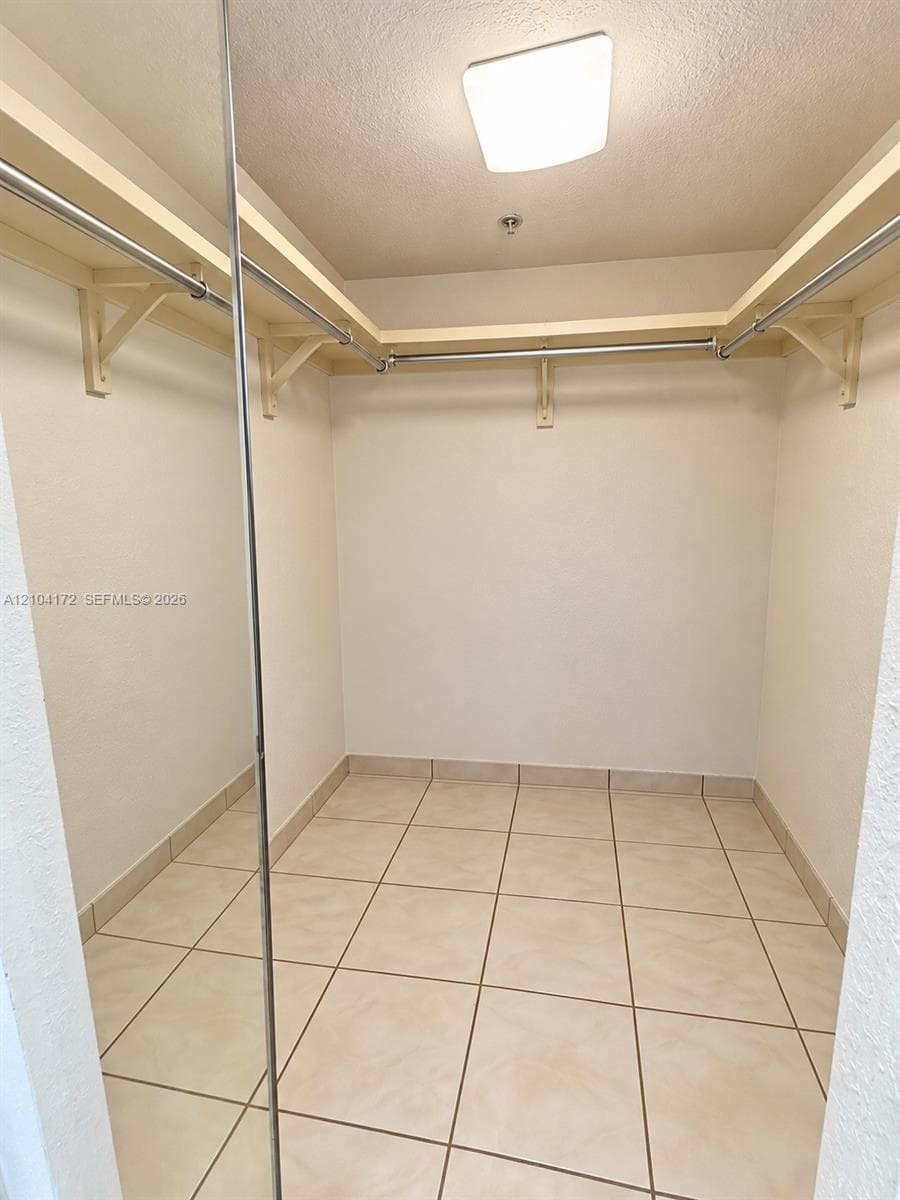 CLEARVIEW TOWERS CONDO · #410 in Miami Beach - Photo 18