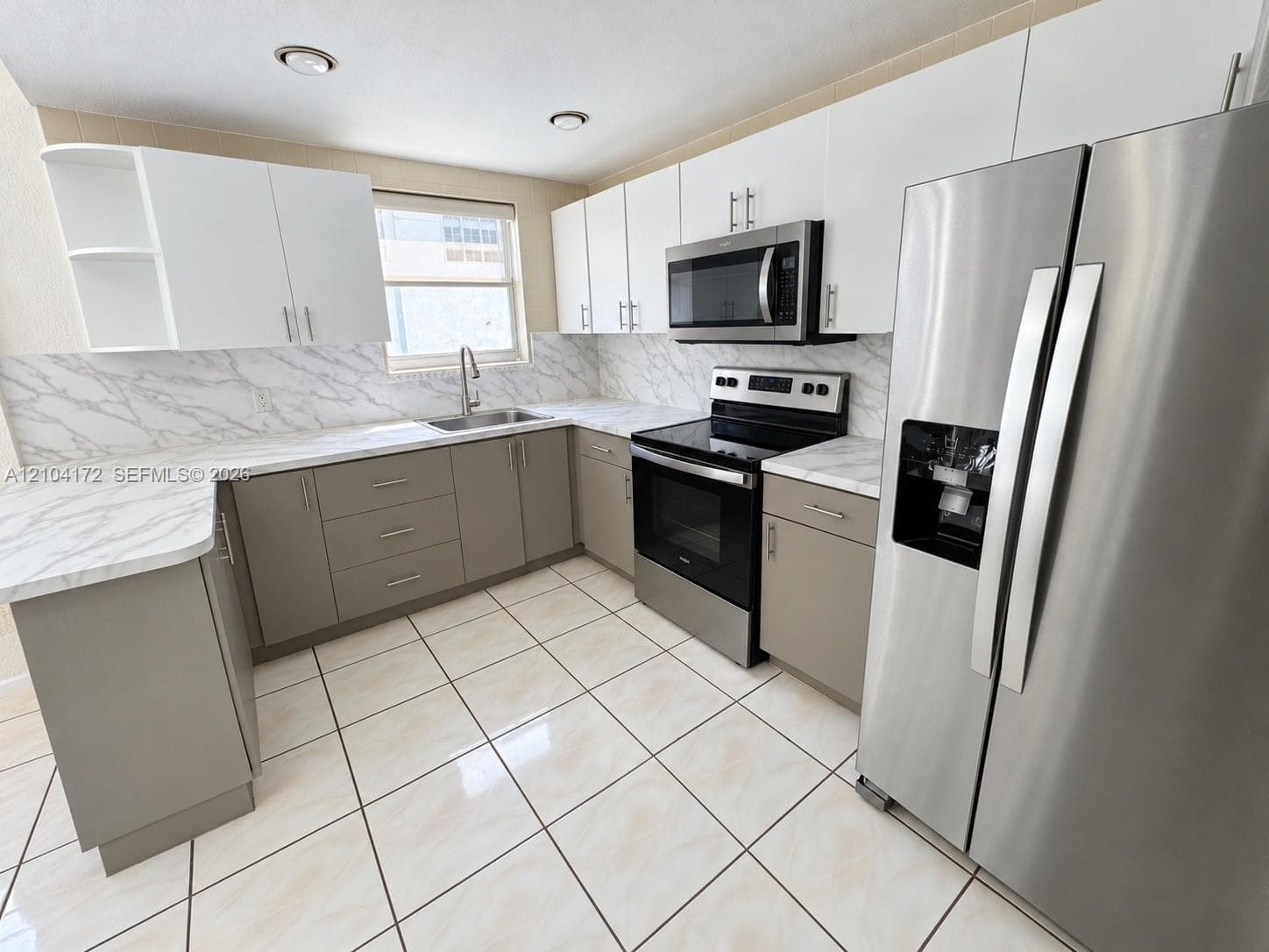 CLEARVIEW TOWERS CONDO · #410 in Miami Beach - Photo 11