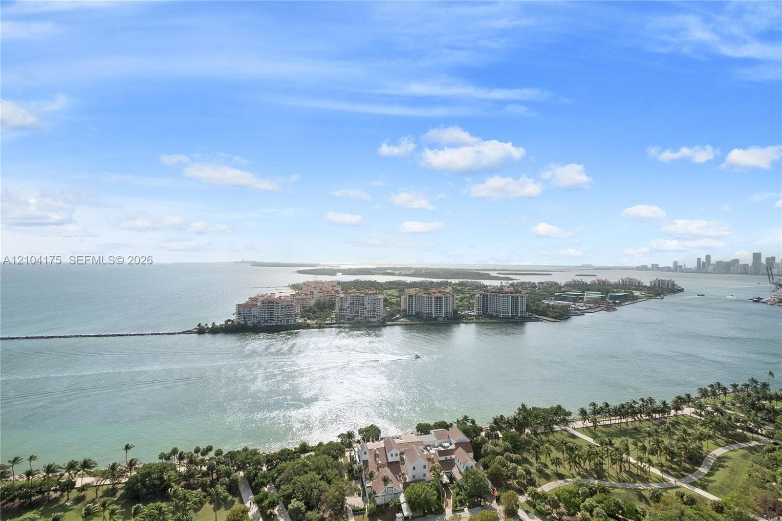 Continuum South · #2902 in Miami Beach - Photo 2