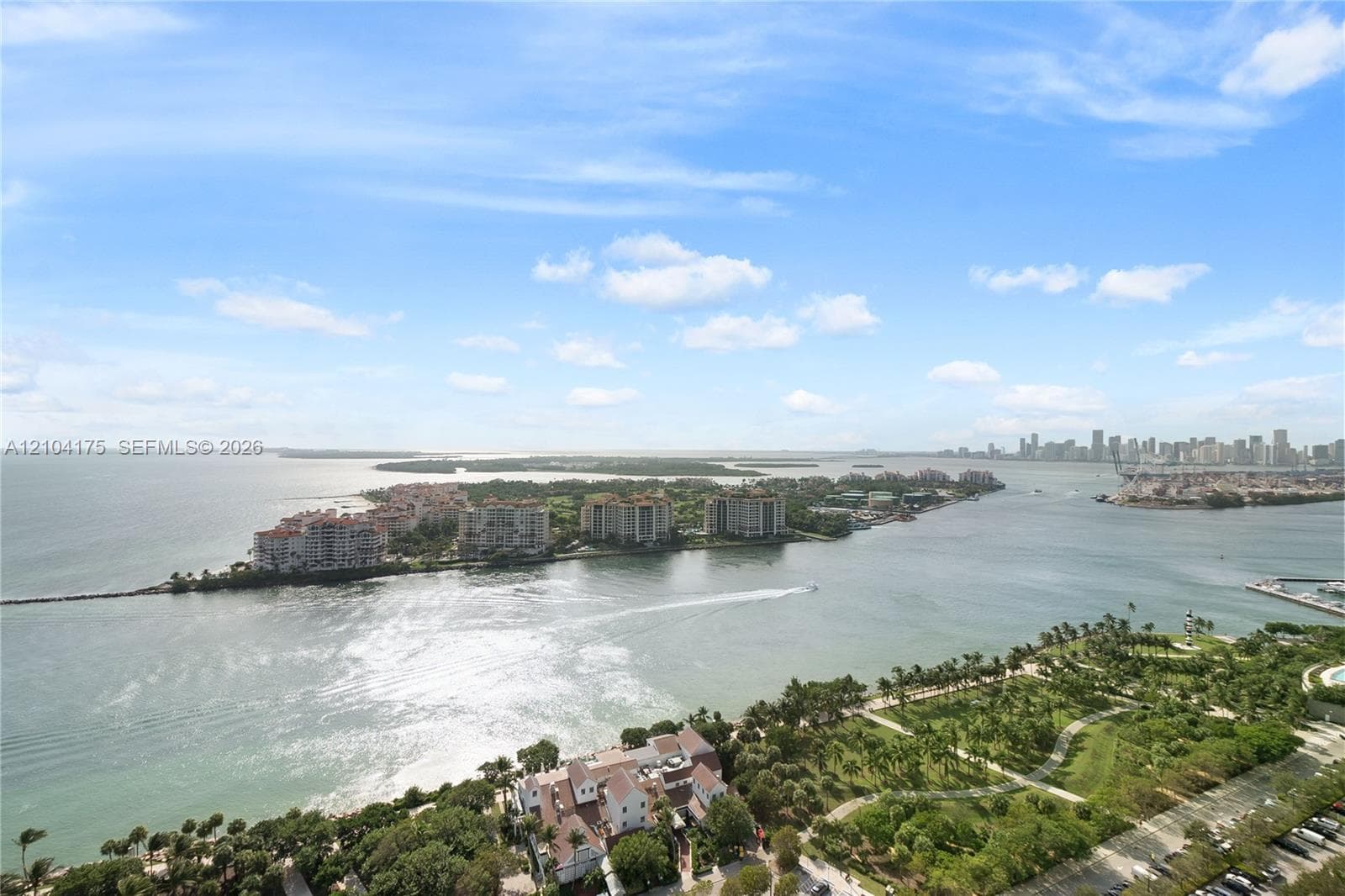 Continuum South · #2902 in Miami Beach - Photo 4