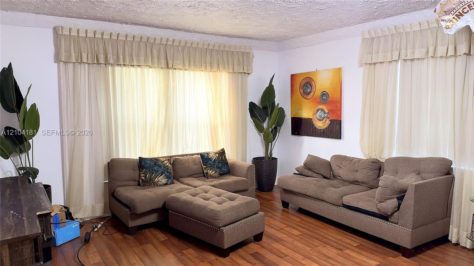 2317 Hope St photo 6