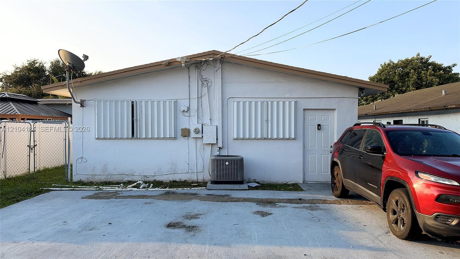 2317 Hope St photo 4