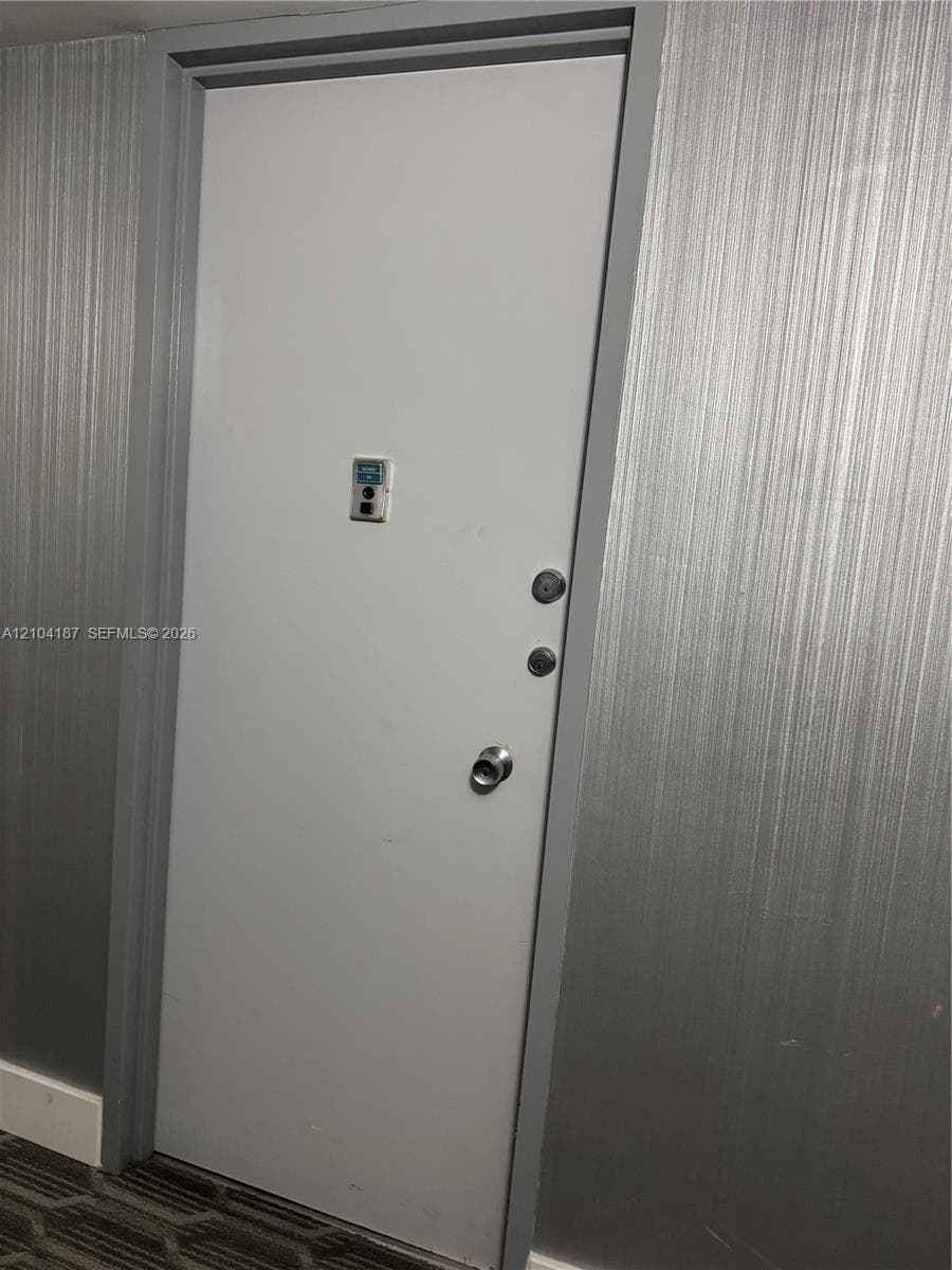 CRYSTAL HOUSE CONDO · #8N in Miami Beach - Photo 9