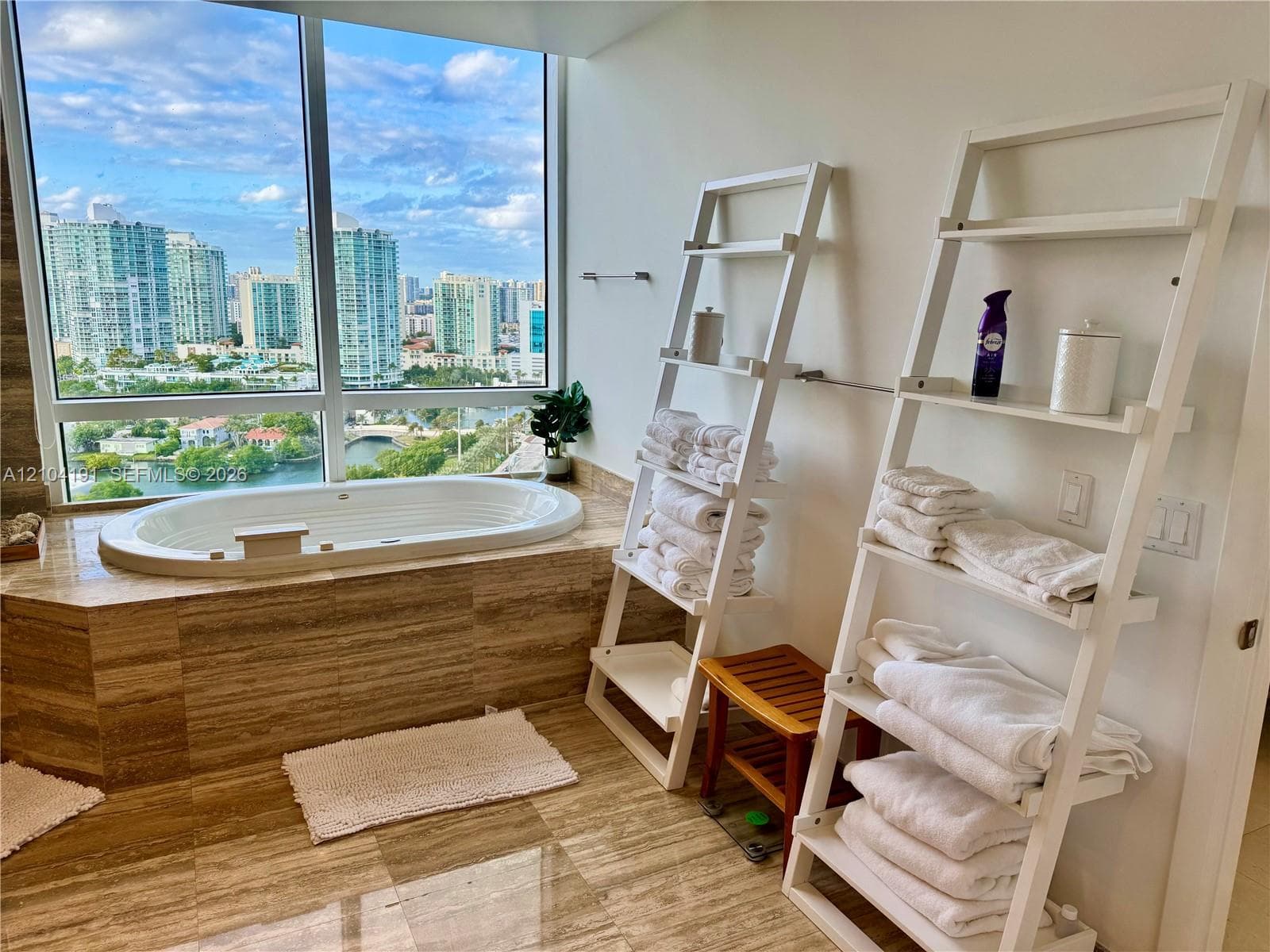 Trump Tower II · #1804 in Sunny Isles Beach - Photo 23