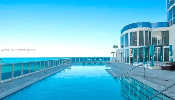 Trump Tower II · #1804 in Sunny Isles Beach - Photo 38