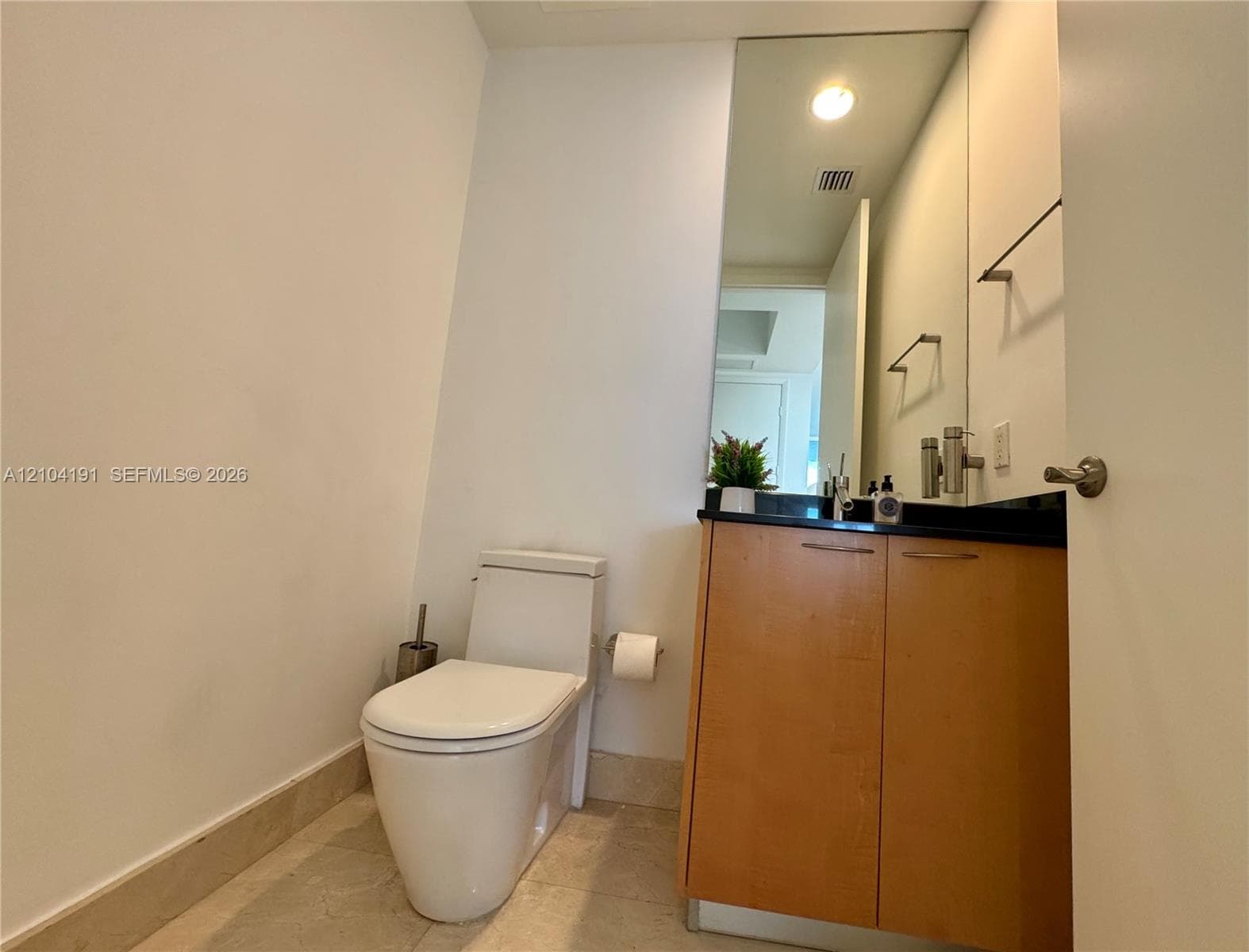 Trump Tower II · #1804 in Sunny Isles Beach - Photo 11