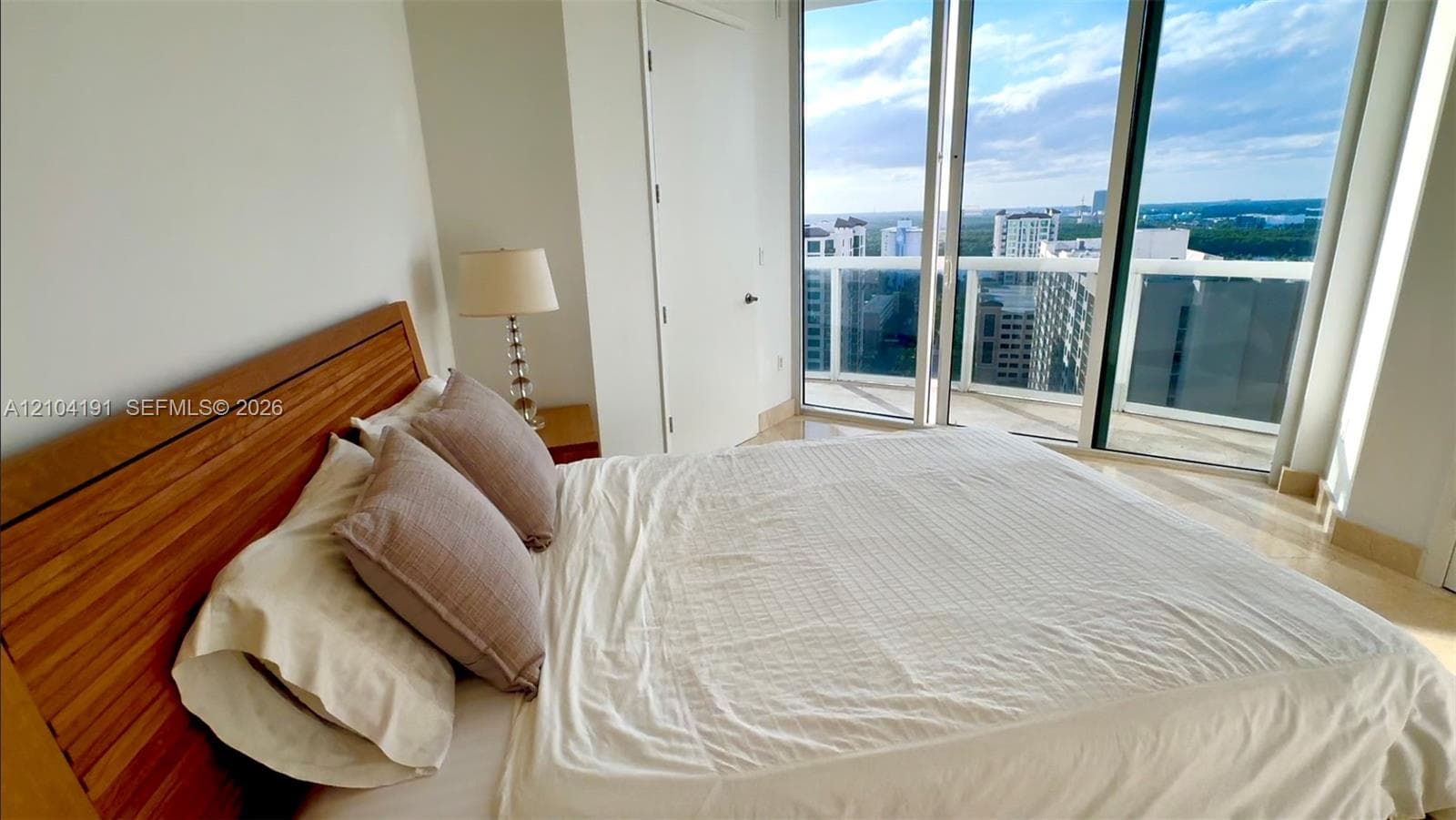 Trump Tower II · #1804 in Sunny Isles Beach - Photo 31