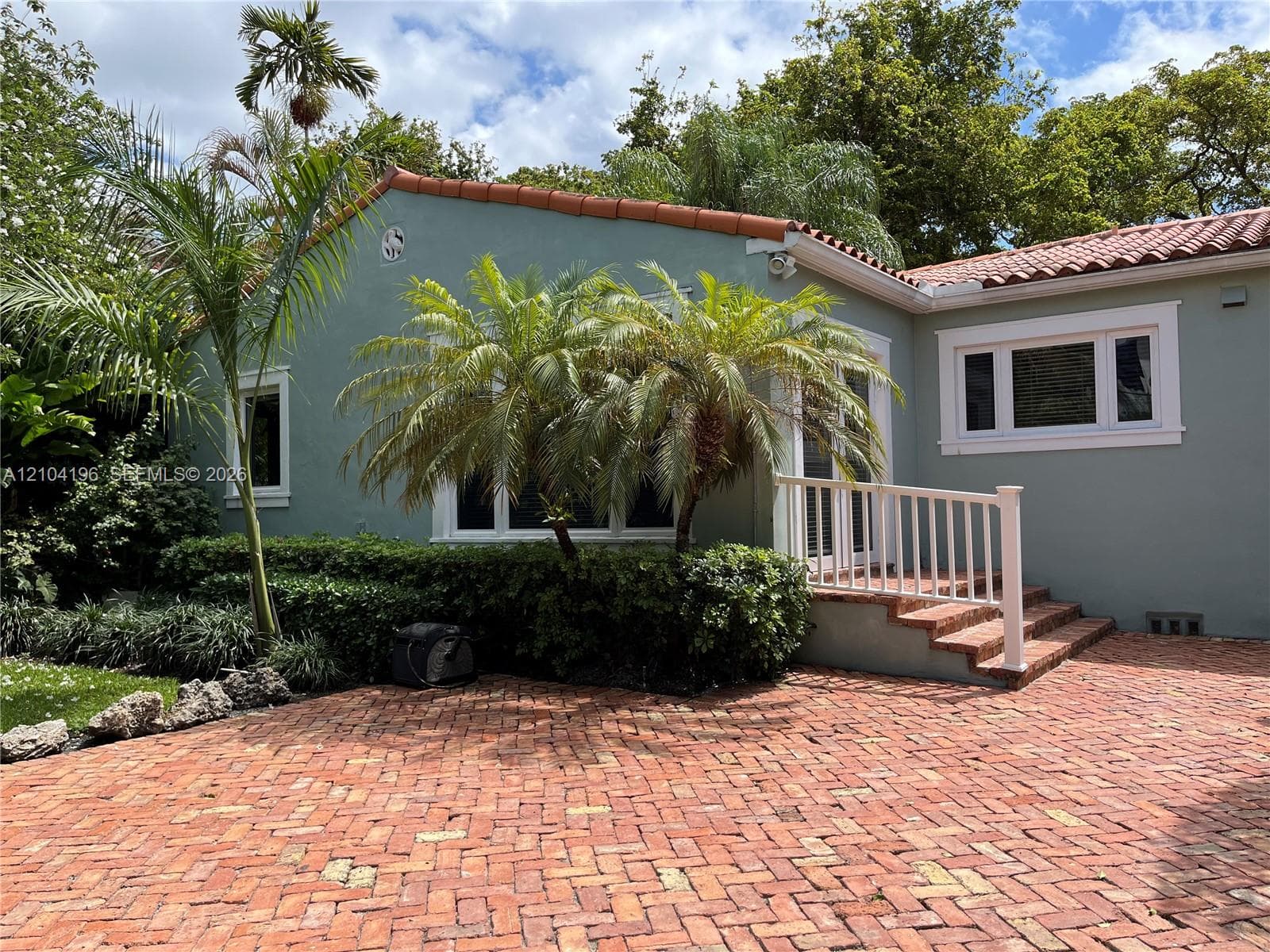 317 Fluvia Ave photo 4