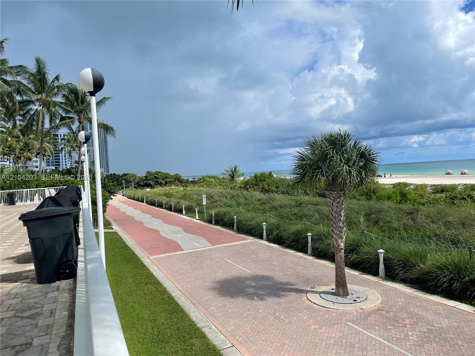 ARLEN BEACH CONDO · #911 in Miami Beach - Photo 36
