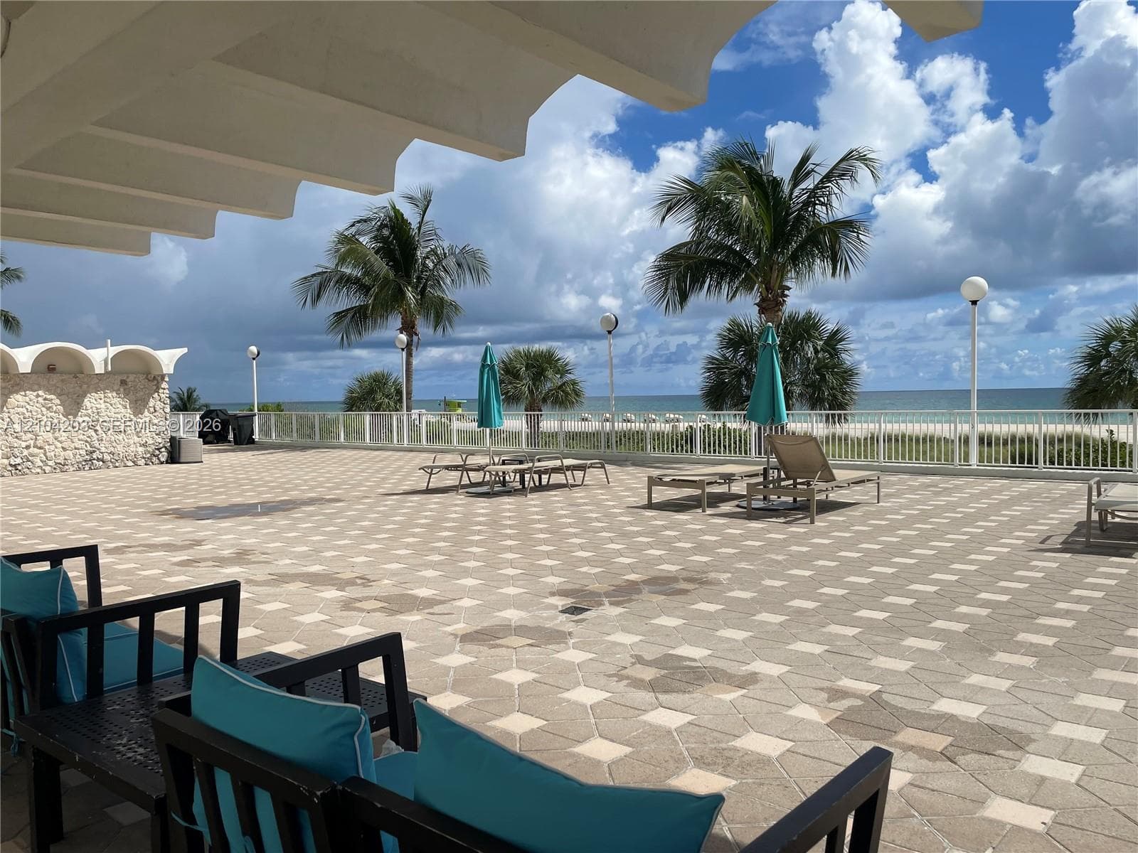 ARLEN BEACH CONDO · #911 in Miami Beach - Photo 34