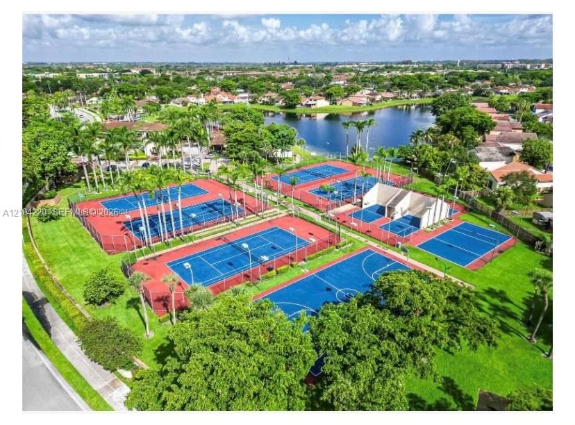 MOORS POINTE CONDO · #6-10 in Hialeah - Photo 2
