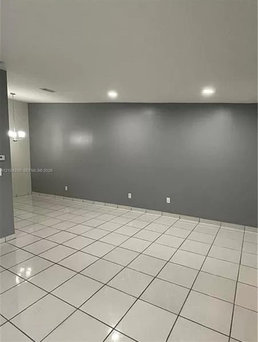 MOORS POINTE CONDO · #6-10 in Hialeah - Photo 17