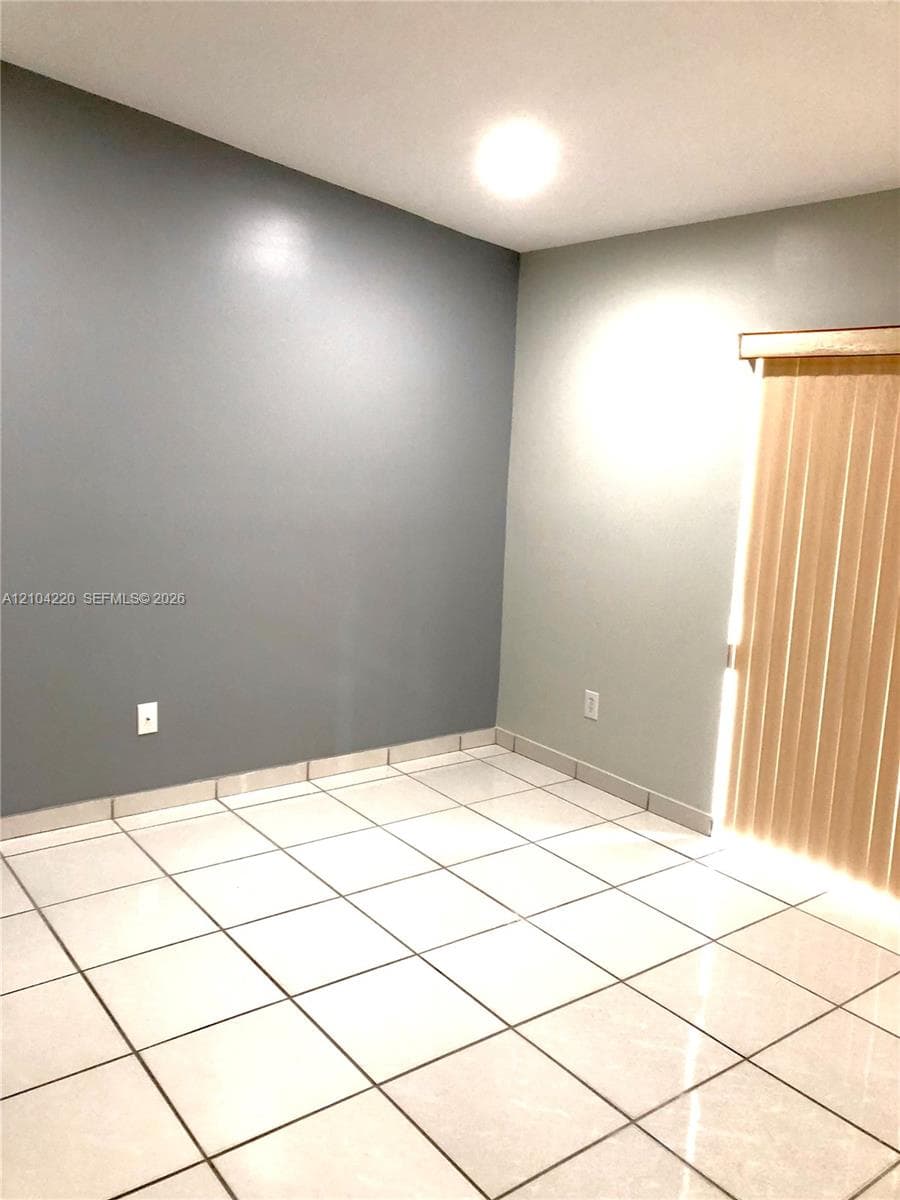 MOORS POINTE CONDO · #6-10 in Hialeah - Photo 9