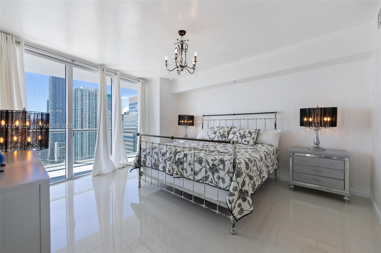 Icon Brickell II · #3401 in Miami - Photo 12