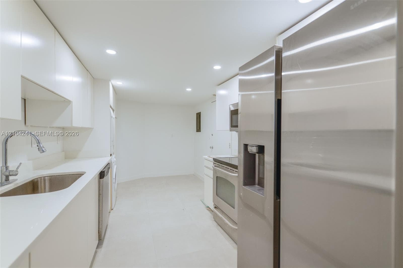 Towers of Key Biscayne · #D1206 in Key Biscayne - Photo 10