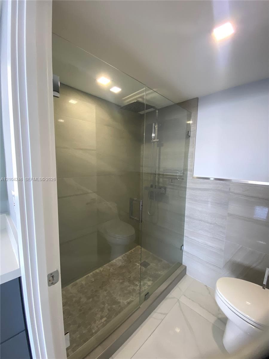 BAYSHORE PLACE CONDO · #702E in Miami - Photo 7