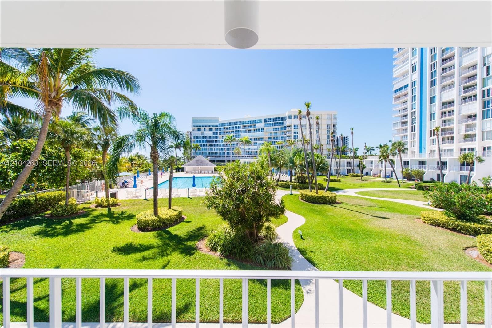 Casa Del Mar Condos · #TH31 in Key Biscayne - Photo 8