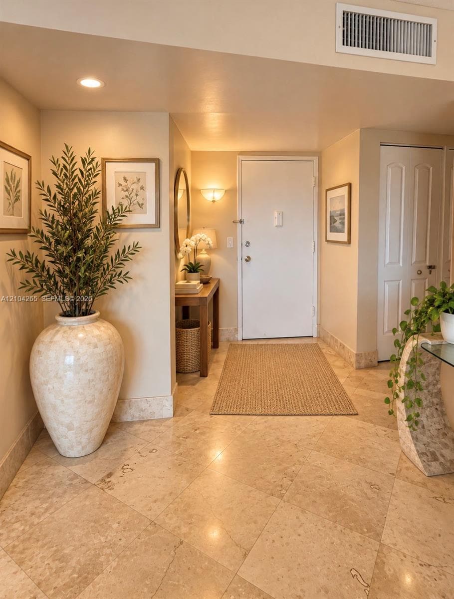 FAIRWAYS RIVIERA NORTH · #601 in Hallandale Beach - Photo 9
