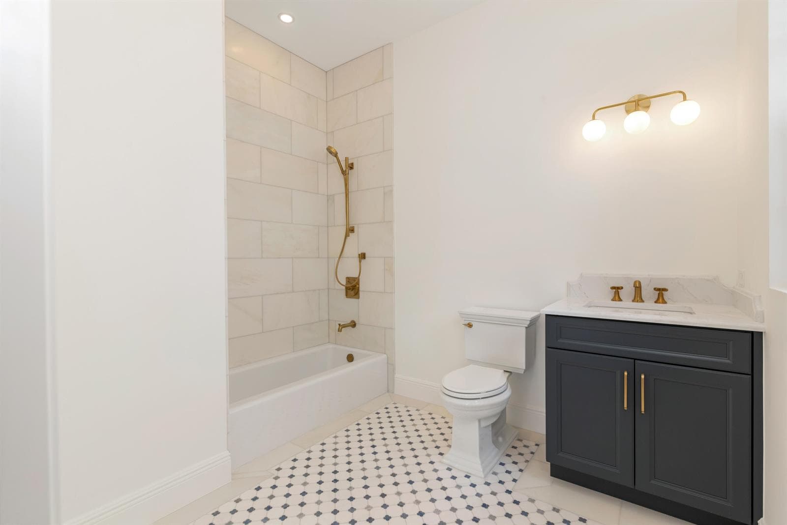28 - Guest Bath