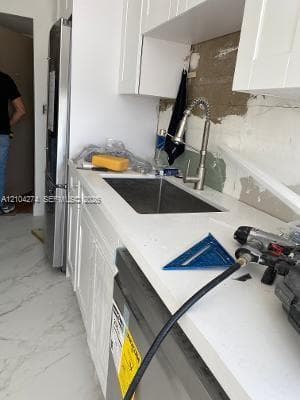 WILSHIRE CONDO · #1021E in Miami - Photo 8
