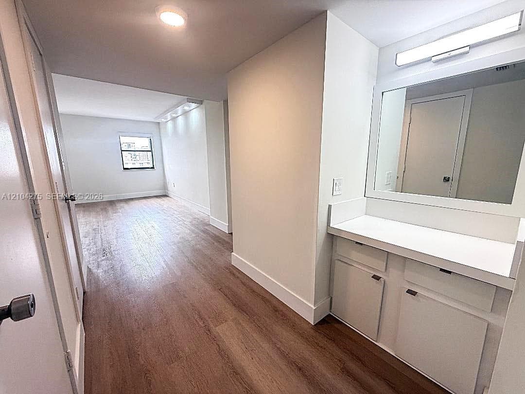 SUMMIT CONDO · #1108S in Hollywood - Photo 17