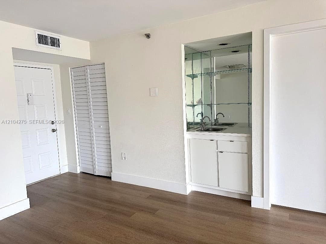 SUMMIT CONDO · #1108S in Hollywood - Photo 10