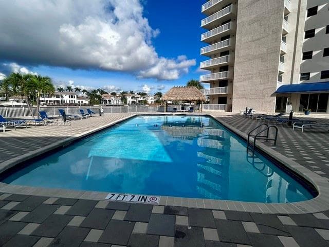 Allington Towers North · #15H in Hollywood - Photo 34