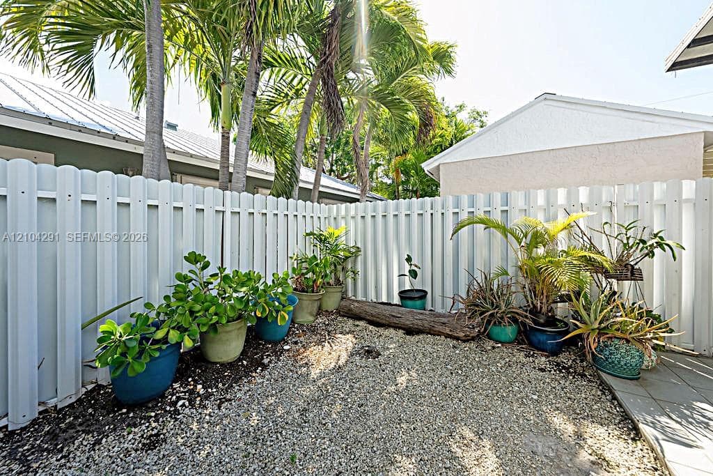 30 Orange Dr photo 34