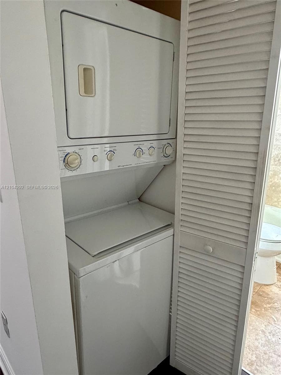 THE MANOR CONDO · #16 in Miami - Photo 9
