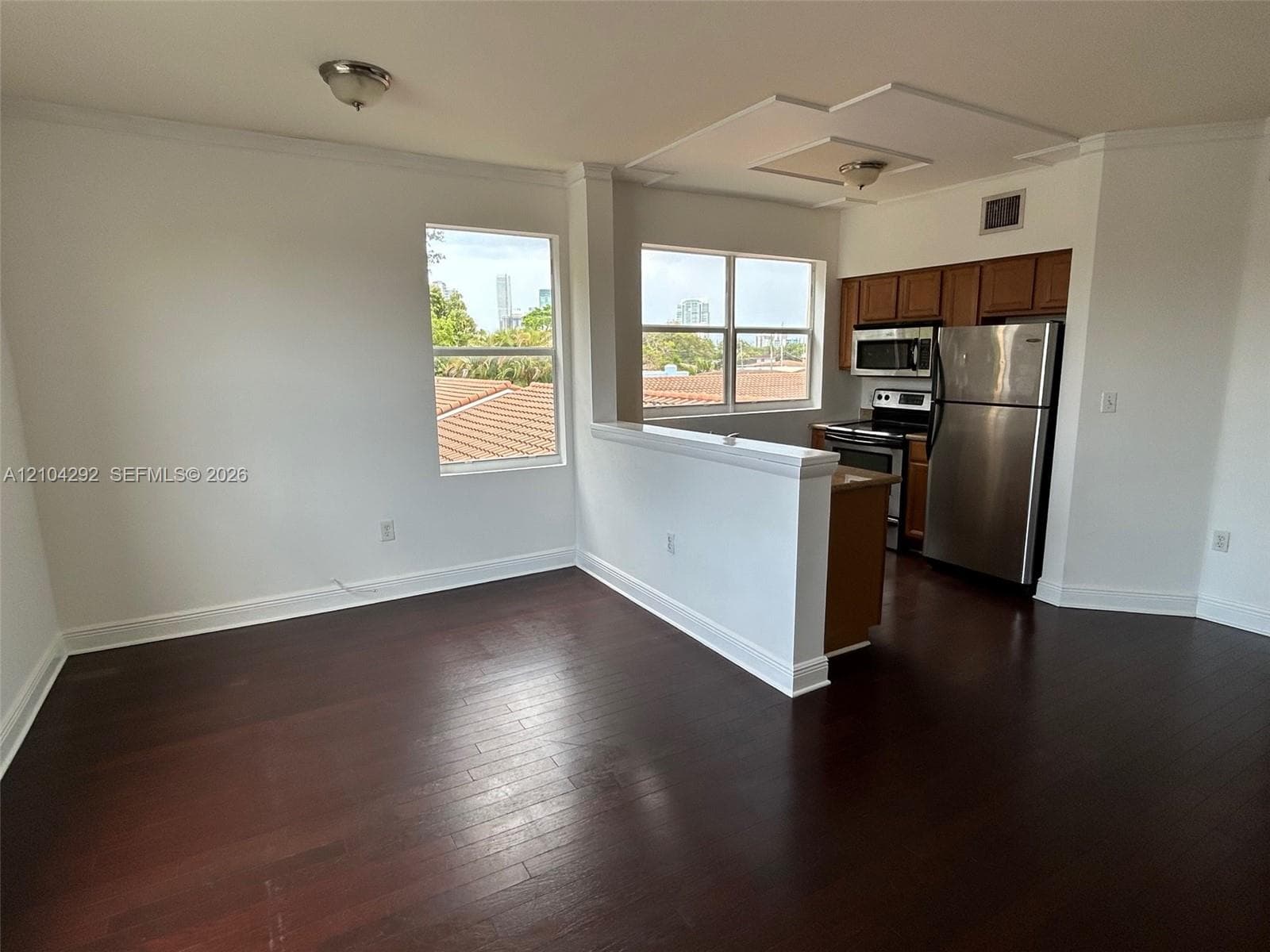 THE MANOR CONDO · #16 in Miami - Photo 4