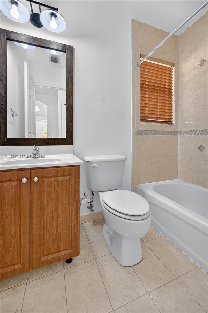 15261 SW 26th Ter photo 12