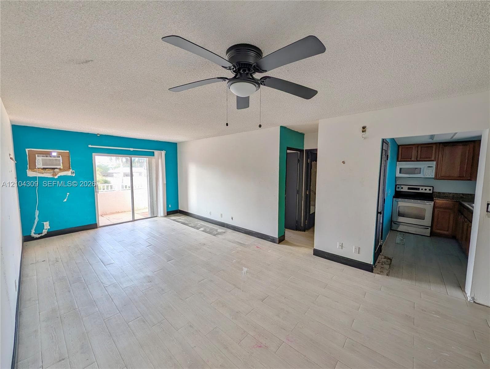 LEISURE SHORES · #408 in Pompano Beach - Photo 9